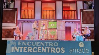 AMADE convierte Matadero en una fiesta para reivindicar el valor de los centros de día: "Es como una vitamina que reconstituye"