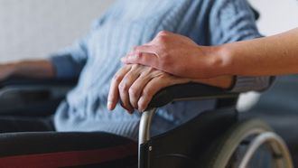 CEAFA pide una reforma urgente de la Ley de Dependencia para atender a personas con demencias