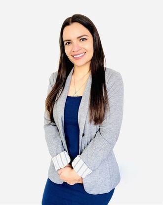 Ana Lucía Bastidas, Jefe de equipo de Uniteco en la oficina del Ilustre Colegio de Médicos de Madrid.