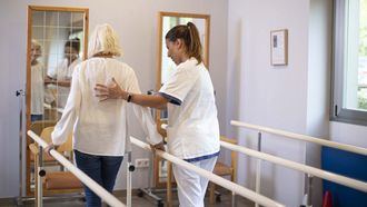 Residencias Bouco destacan la fisioterapia como clave para fomentar la independencia de las personas mayores