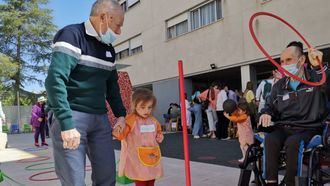 El Cinter, de Macrosad, un centro de día de personas mayores y una escuela infantil.