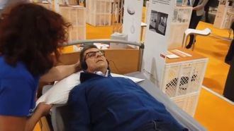 Canal Inforesidencias.com: Almohadas triangulares para ayudas posturales en personas mayores