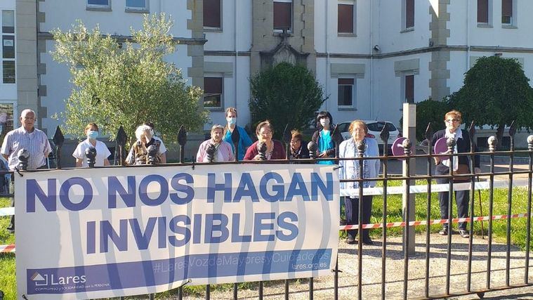 Denuncian el peligro de cierre de residencias en Cataluña por el alto número de plazas libres sin cubrir