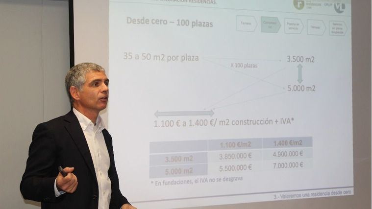 Jordi Vilardell en el seminario sobre comprar residencias.