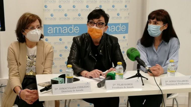 Inmaculada Cerejido, Pilar Ramos y Sonia Villaroel, en la presentación del vídeo de AMADE sobre las residencias y la Covid.