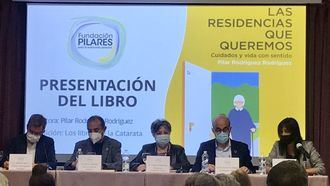 Pilar Rodríguez presenta el libro 'Las residencias que queremos' para llevar el sector "a la población en general"