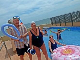 Ballesol Patacona lanza aquagym para combatir la soledad entre las personas mayores