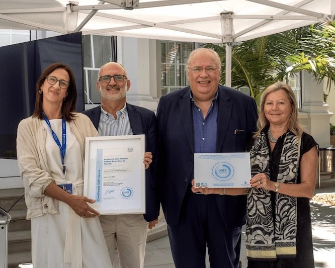 Ballesol se destaca en el sector de atención a personas mayores, recibiendo múltiples premios que reflejan su compromiso con la innovación y la calidad asistencial. 