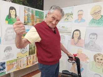 La historia de Víctor Agudo, residente en Ballesol Tres Cantos, destaca el poder transformador del arte en la vida de las personas mayores.