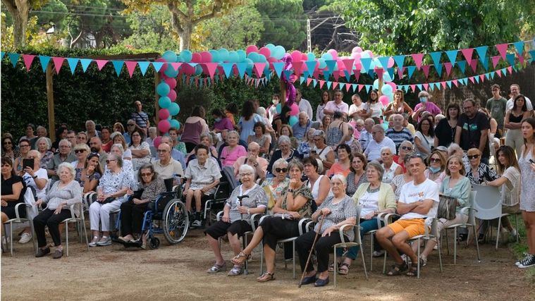 La Residencia y Centro de Día Vora Balís celebra 20 años al servicio de las personas mayores.