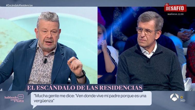El chef Alberto Chicote y el fundador y director de Inforesidencias.com Josep de Martí en el programa Hablando Claro, El escándalo de las residencias.