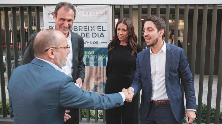 El conseller Carles Campuzano inaugura de forma oficial el centro Residencial Maragall de Atlàntida