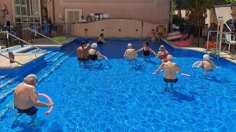 Sesión de Aquagym en la residencia Fontsana Son Armadams.
