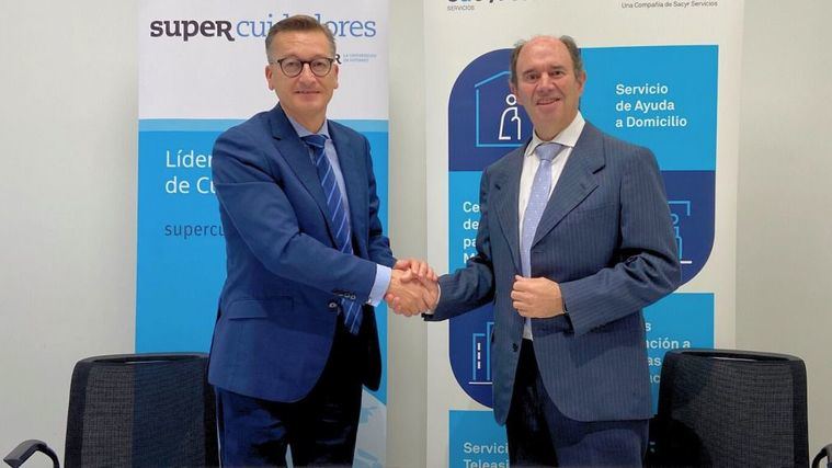 Enrique Díaz Renovales, director de SACYR SOCIAL, y Aurelio López-Barajas, CEO de SUPERCUIDADORES.