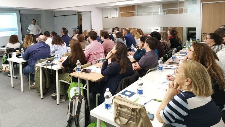 Seminario en Madrid 'Optimizando recursos humanos en residencias: Plantillas y horarios'.