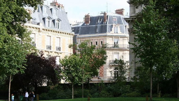 Activo emblemático situado cerca del Parque Monceau en París.