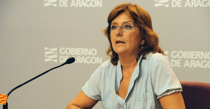 María Victoria Broto visita la primera residencia pública de Aragón sin sujeciones