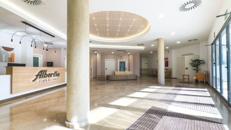 La residencia Albertia Playa de Canet abre sus puertas en la Comunidad Valenciana.