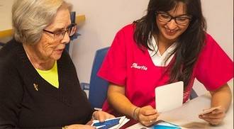 El programa de prevención de caídas de Albertia reduce un 23,5% las caídas de los mayores en su primer año