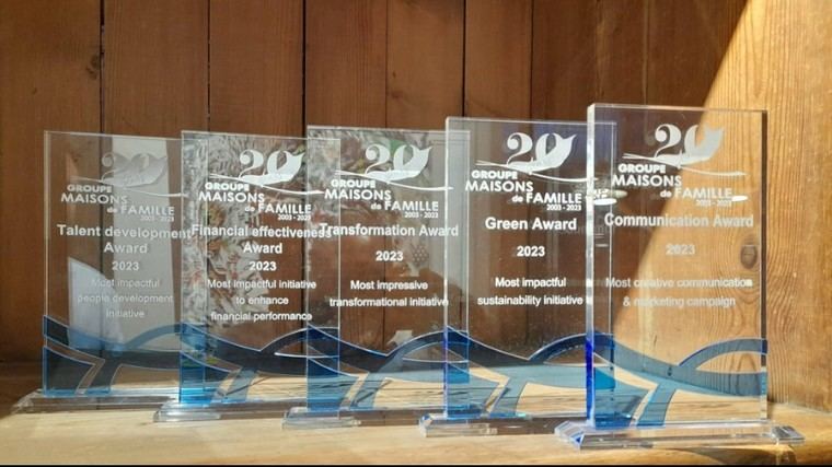 Amavir recibe cinco premios en la gala del 20 aniversario del Grupo Maisons de Famille.