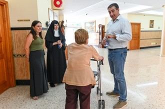 Canarias impulsa un nuevo modelo de atención en pequeños hogares para personas mayores