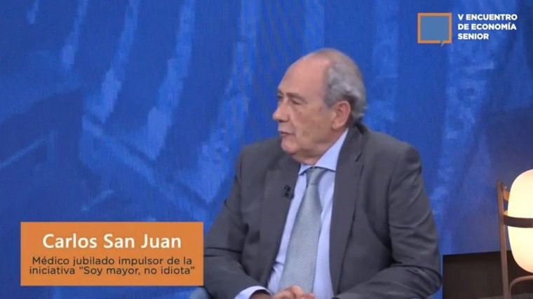 Carlos San Juan, impulsor de la iniciativa Soy mayor, no idiota, en la segunda sesión del V Encuentro de Economía Senior.