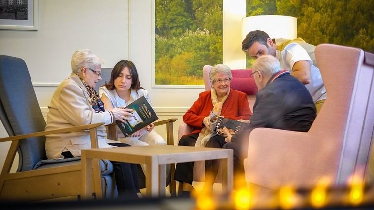 La Fundación Colisée publica la tercera edición de 'Historias para recordar' para promover la escucha a las personas mayores.