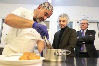 El Gobierno dice que garantizará que el 90% de la fruta y hortalizas en las residencias serán frescas y de temporada