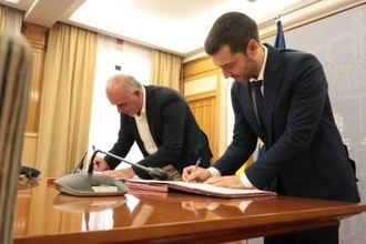 Derechos Sociales firma con la Plataforma del Tercer Sector garantizar la sostenibilidad de las organizaciones sociales