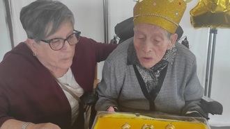 Josefa Martínez celebra su 101 cumpleaños en DomusVi Vimianzo