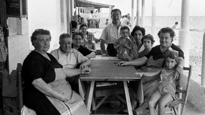 La Fundación DomusVi concluye su campaña solidaria en la que transformará los recuerdos recibidos en 10.000 euros para la lucha contra el Alzheimer.