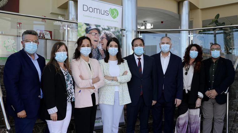 DomusVi Santa Gema recibe la visita del presidente del PP en Castilla-La Mancha