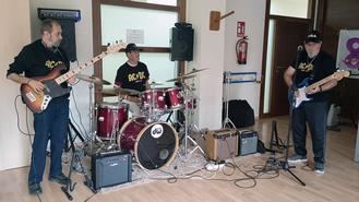 The Triky, la banda nacida en una residencia de DomusVi que convierte la música en un espacio de convivencia