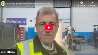El fundador de Inforesidencias, Josep de Martí, visita las instalaciones de Rehatrans en Getafe, Madrid.