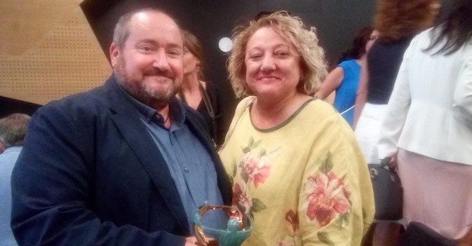 La ONCE premia la dedicación y solidaridad con los mayores y discapacitados de Juan Vela, presidente de Lares