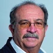 El profesor asociado de los Estudios de Ciencias de la Salud de la Universitat Oberta de Catalunya, experto en gestión sanitaria, Julio Villalobos.