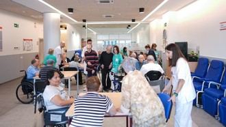 Madrid invierte 4,8 millones para crear 581 plazas para mayores en residencias y centros de día