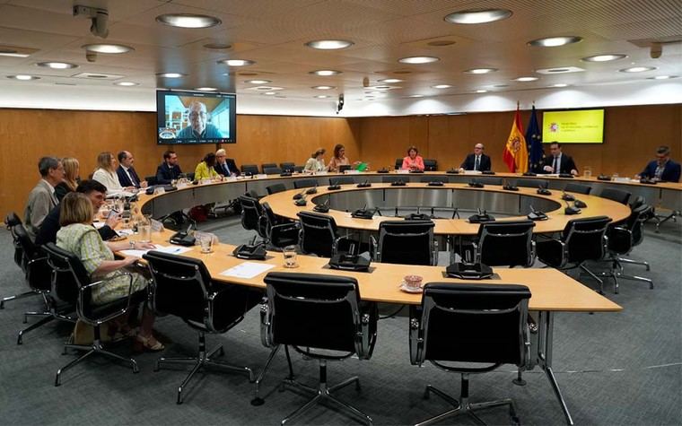 La PMP solicita al Gobierno que los servicios bancarios sean considerados esenciales para promover la inclusión financiera