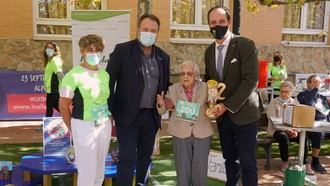 Los residentes de Los Llanos Vital reivindican el papel de los mayores en la IX Milla Intergeneracional Siempre Vital