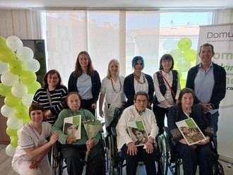 Más de 220 mayores reciben su libro de vida en la iniciativa 'Vidas con Historia' de la Fundación DomusVi