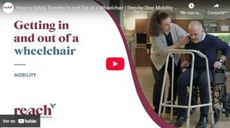 Consejos prácticos para el cuidado de personas mayores: cómo entrar y salir de una silla de ruedas de forma segura