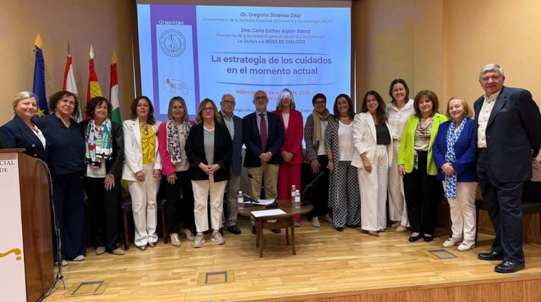 Logroño reúne a más de 170 profesionales en una Mesa de Debate clave sobre el presente y futuro de los cuidados.
