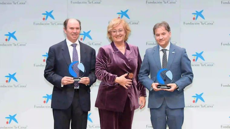 Aurelio López-Barajas, CEO de SUPERCUIDADORES; Silvia Movellán, responsable del programa Reconectados; y Luis Prendes, director general de Fundación Telefónica.