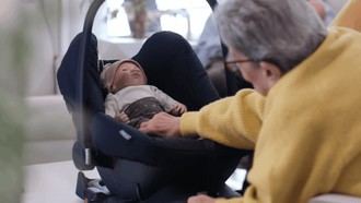 Terapia con muñecas: un enfoque innovador para mejorar la vida de personas con demencia